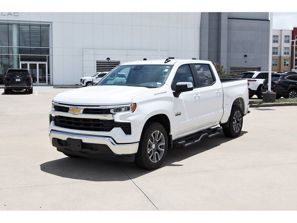 Used 2025 Chevrolet Silverado 1500 LT RWD image 3