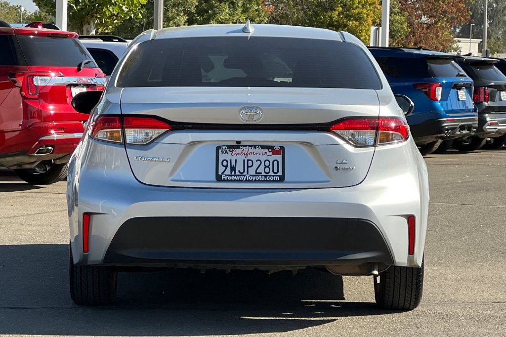 Certified 2026 Toyota Corolla LE w/ LE Premium Package FWD image 6