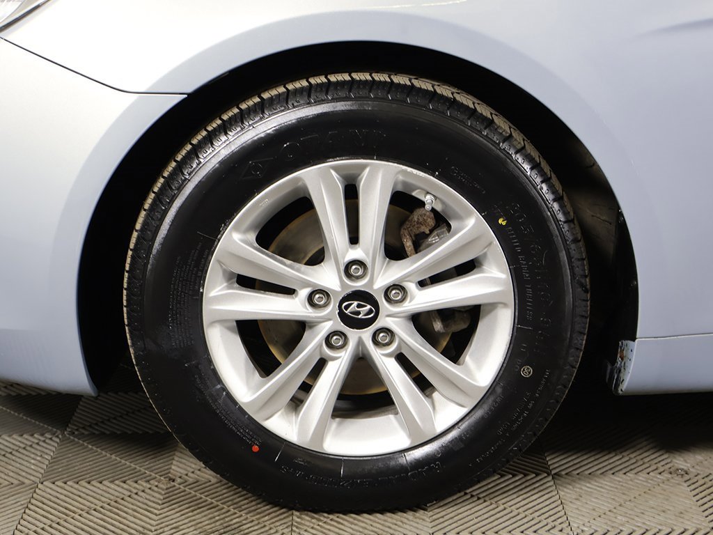 Used 2013 Hyundai Sonata GLS w/ Popular Equipment Pkg image 18