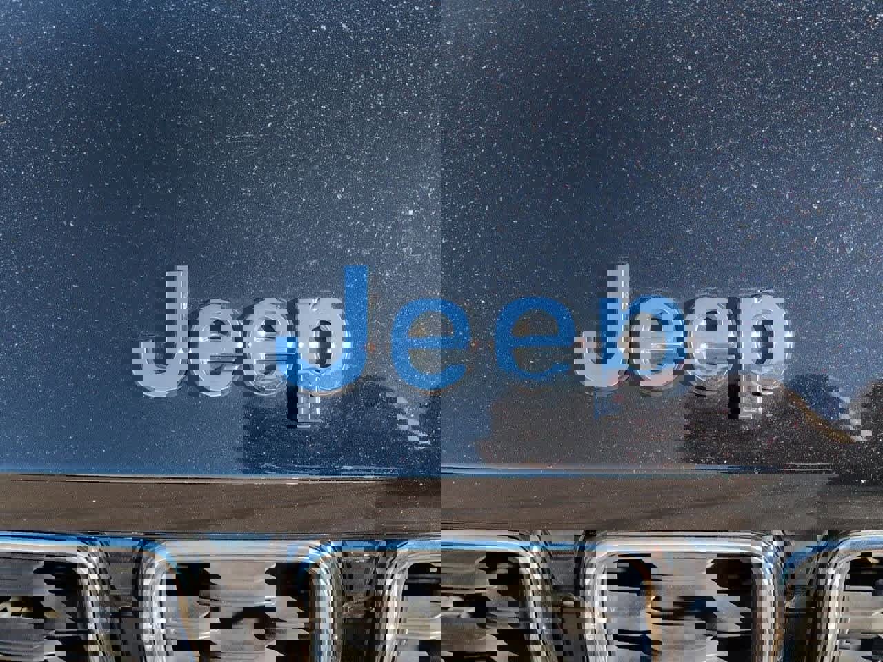 Used 2022 Jeep Grand Cherokee Limited image 11