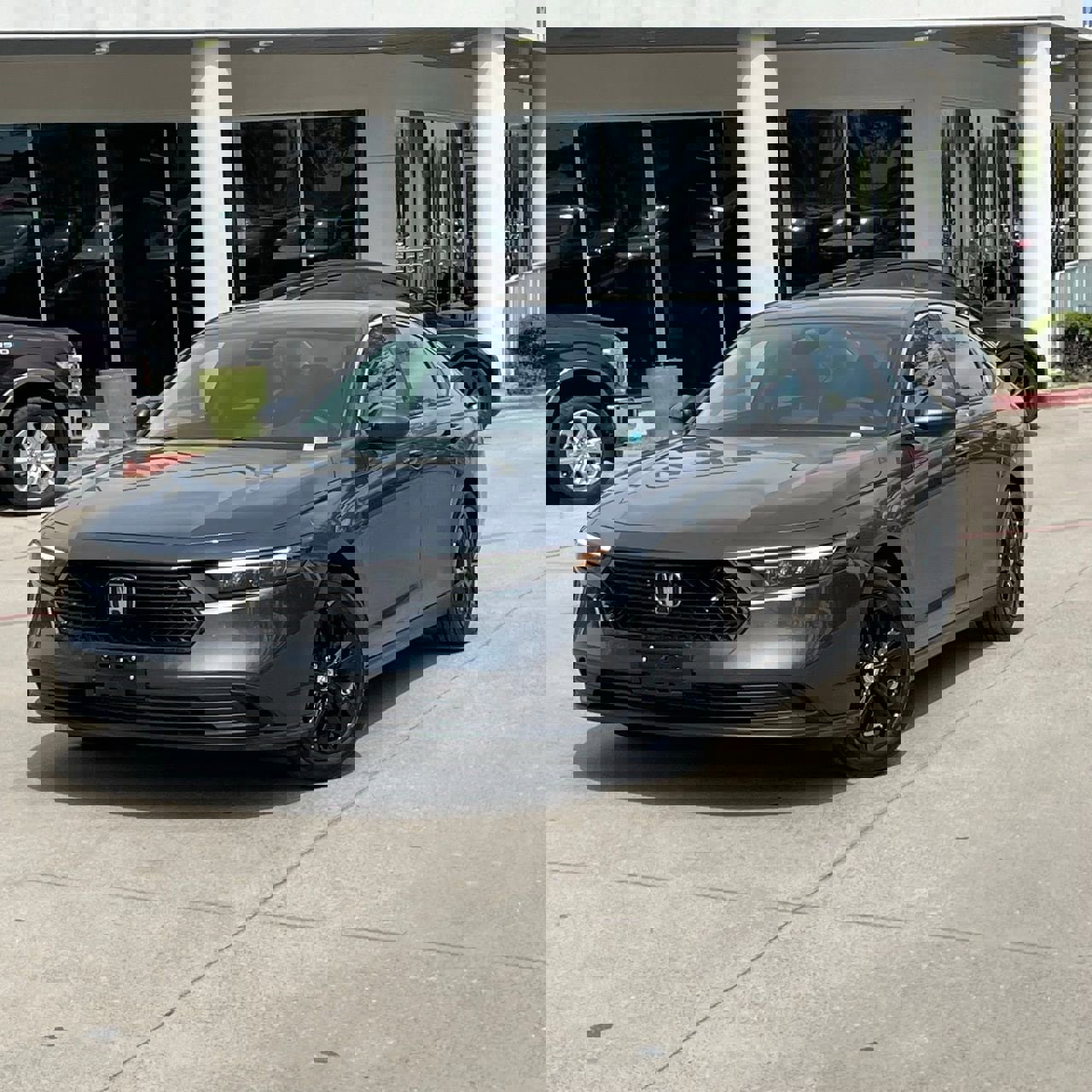 Used 2025 Honda Accord LX image 9