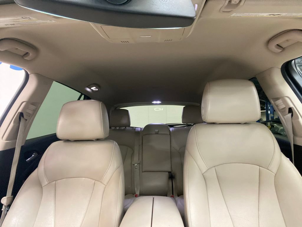 Used 2017 Buick Envision Premium AWD/4WD image 19