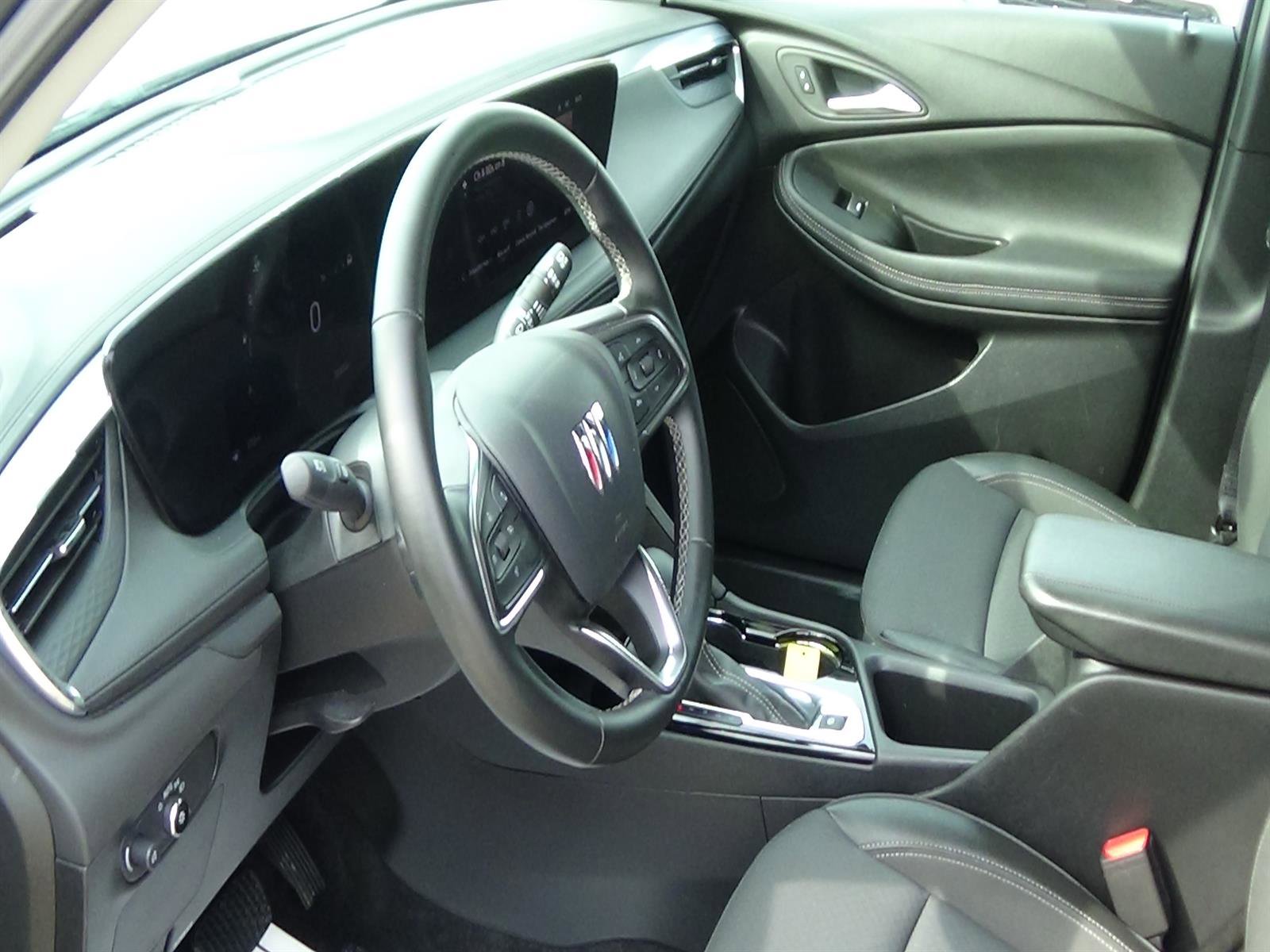 Used 2025 Buick Encore GX Preferred FWD image 16