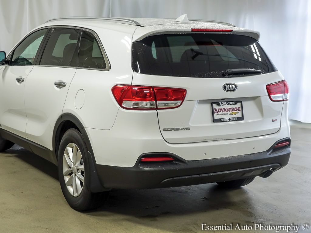 Used 2017 Kia Sorento AWD w/ LX Convenience Package image 7
