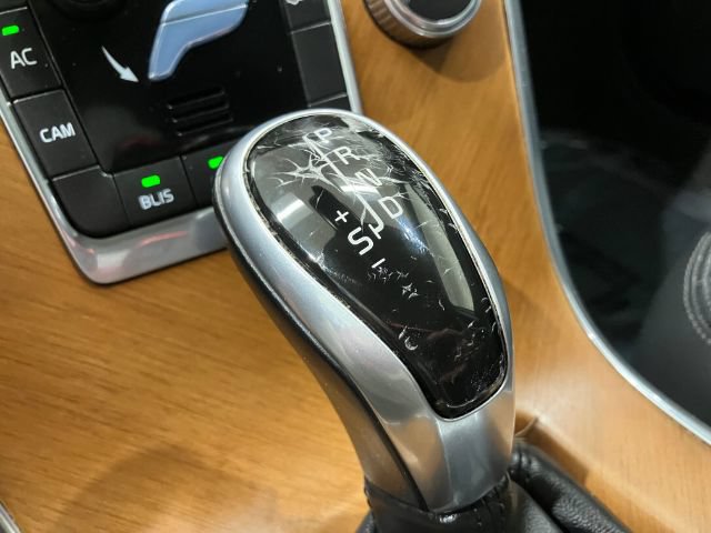 Used 2017 Volvo XC60 T6 Inscription w/ Protection Package AWD/4WD image 24