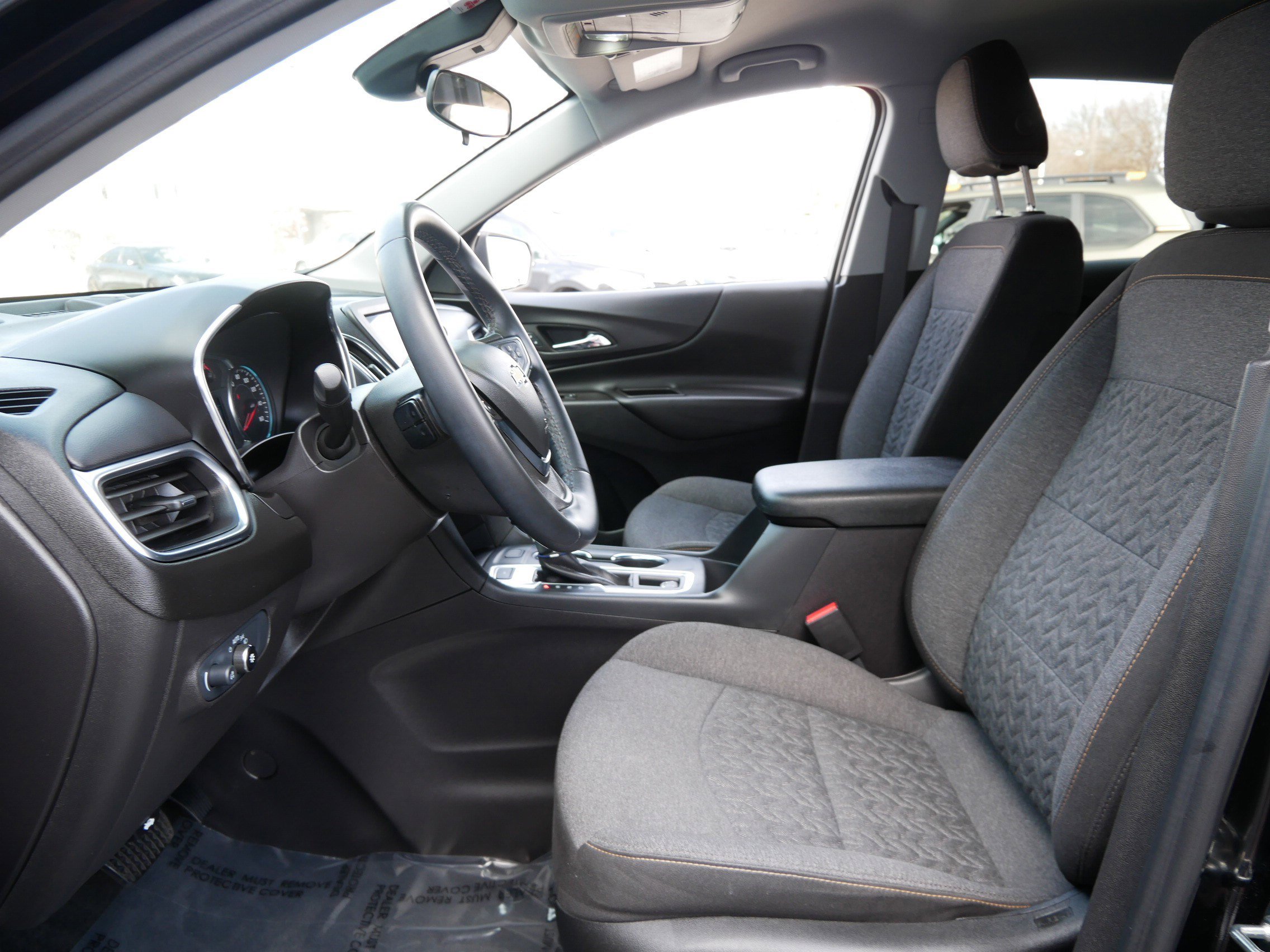 Used 2024 Chevrolet Equinox LT image 32