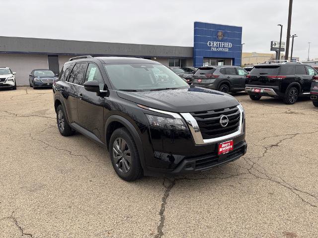 Certified 2025 Nissan Pathfinder SV