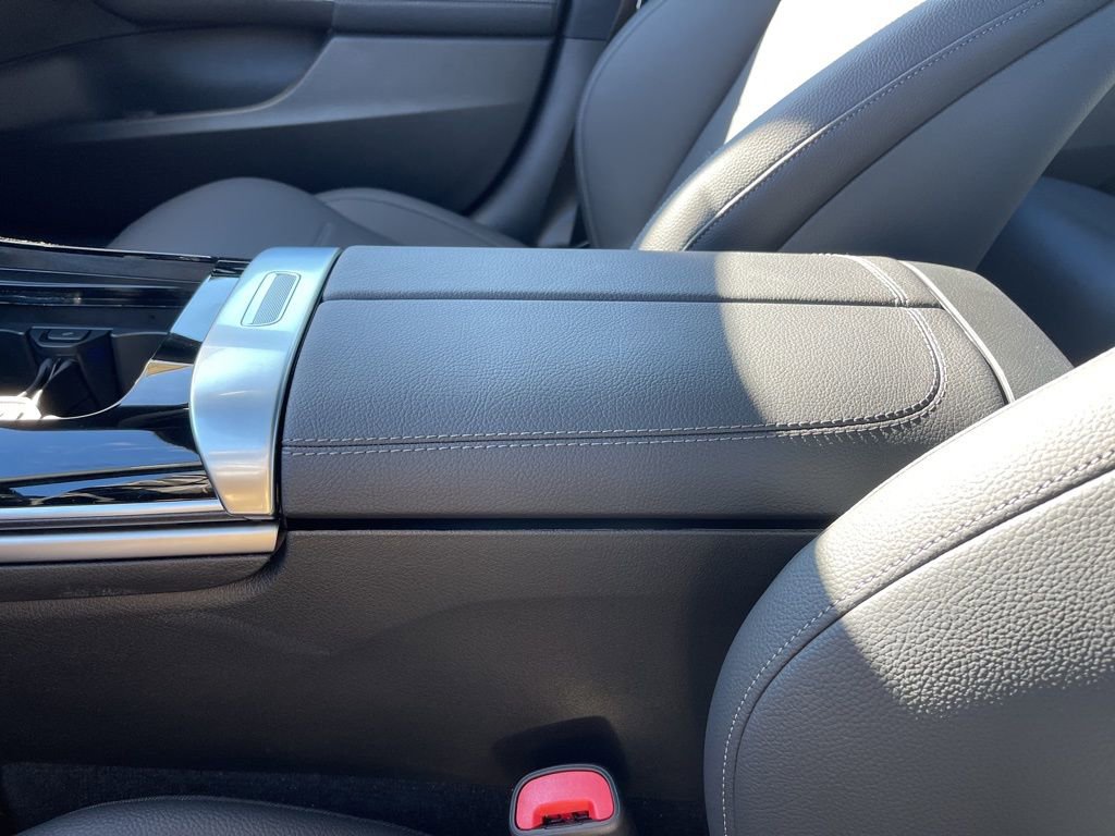 New 2026 Mercedes-Benz C 300 4MATIC Sedan image 15