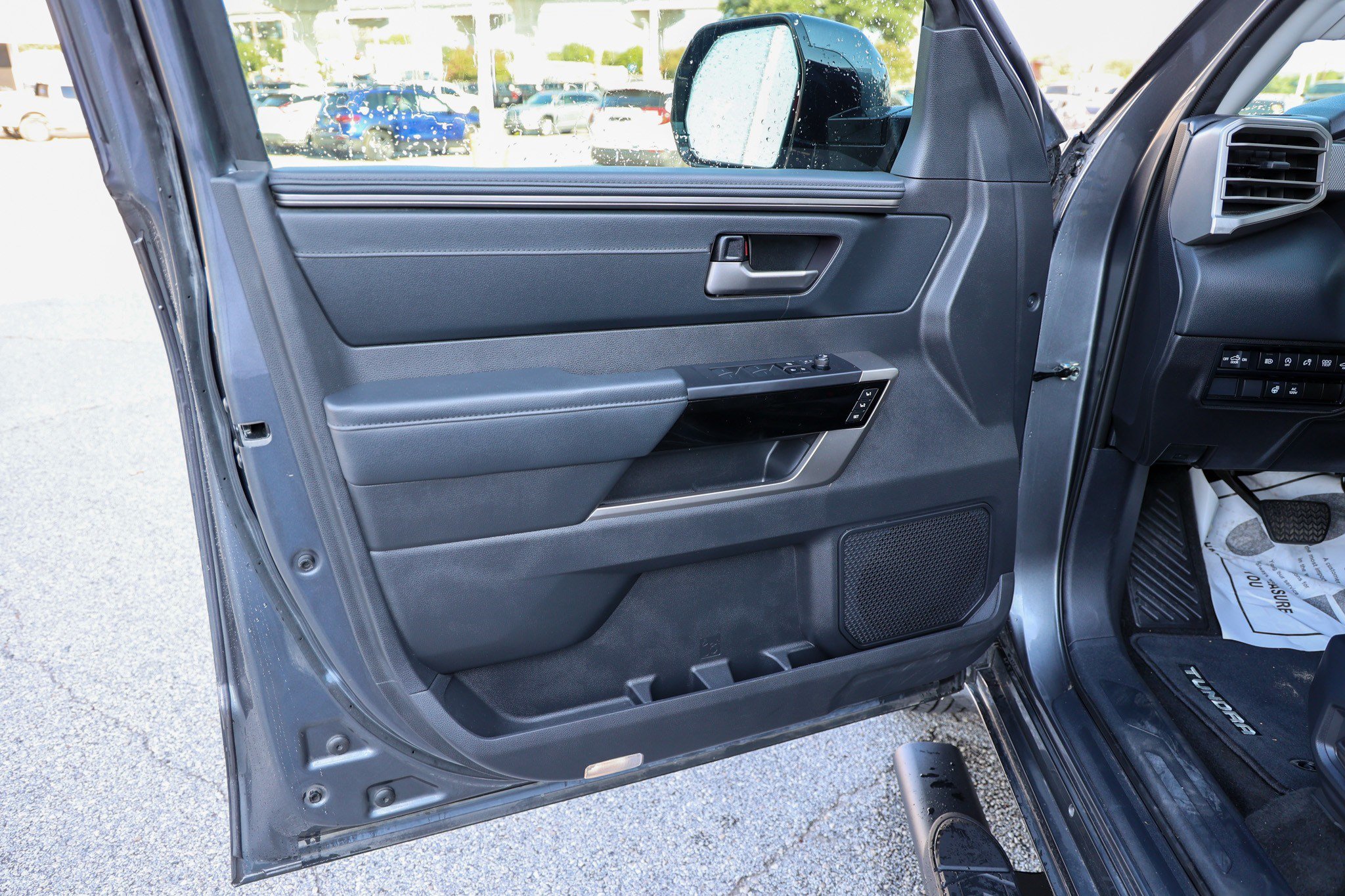 Used 2024 Toyota Tundra Limited RWD image 32