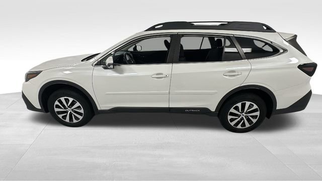 Used 2022 Subaru Outback Premium image 6