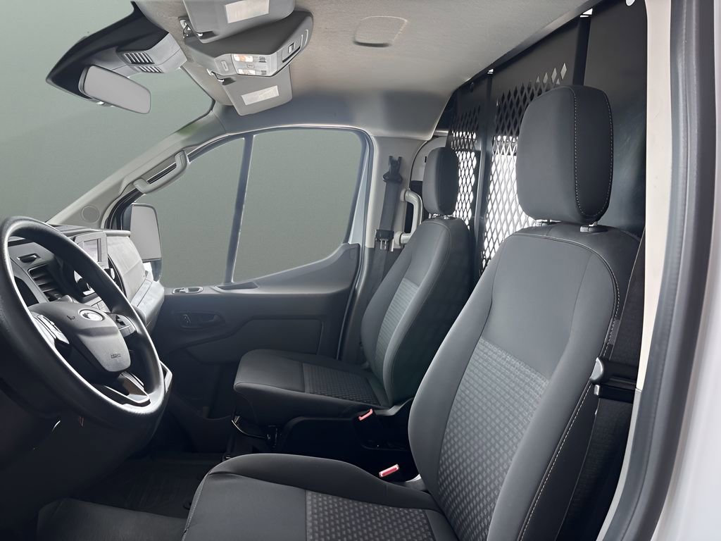 Used 2024 Ford Transit 250 Low Roof AWD w/ Exterior Upgrade Package image 9