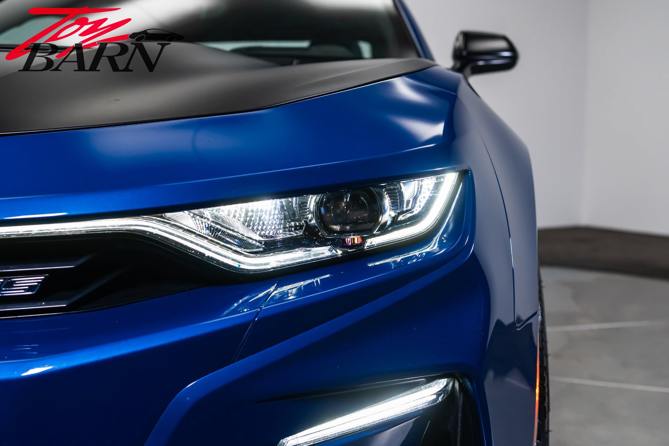 Used 2021 Chevrolet Camaro SS RWD image 11