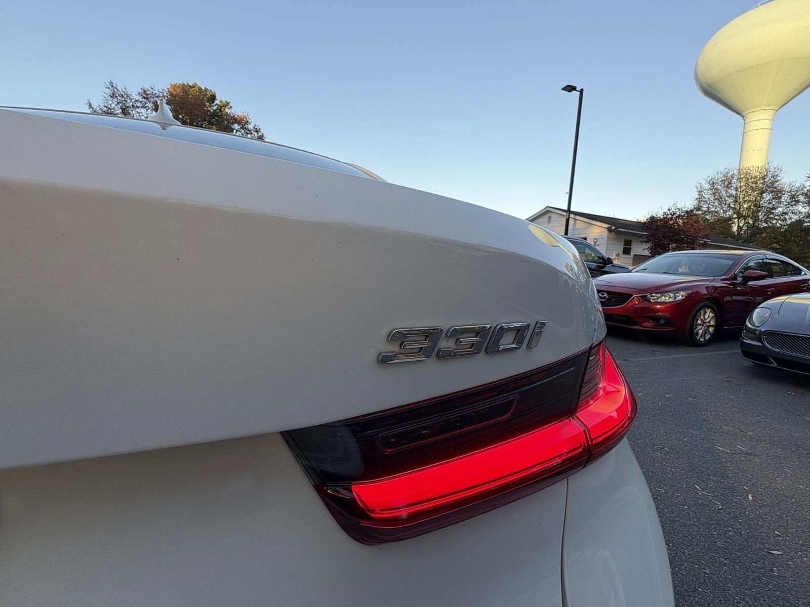 Used 2020 BMW 330i Sedan w/ Convenience Package image 11