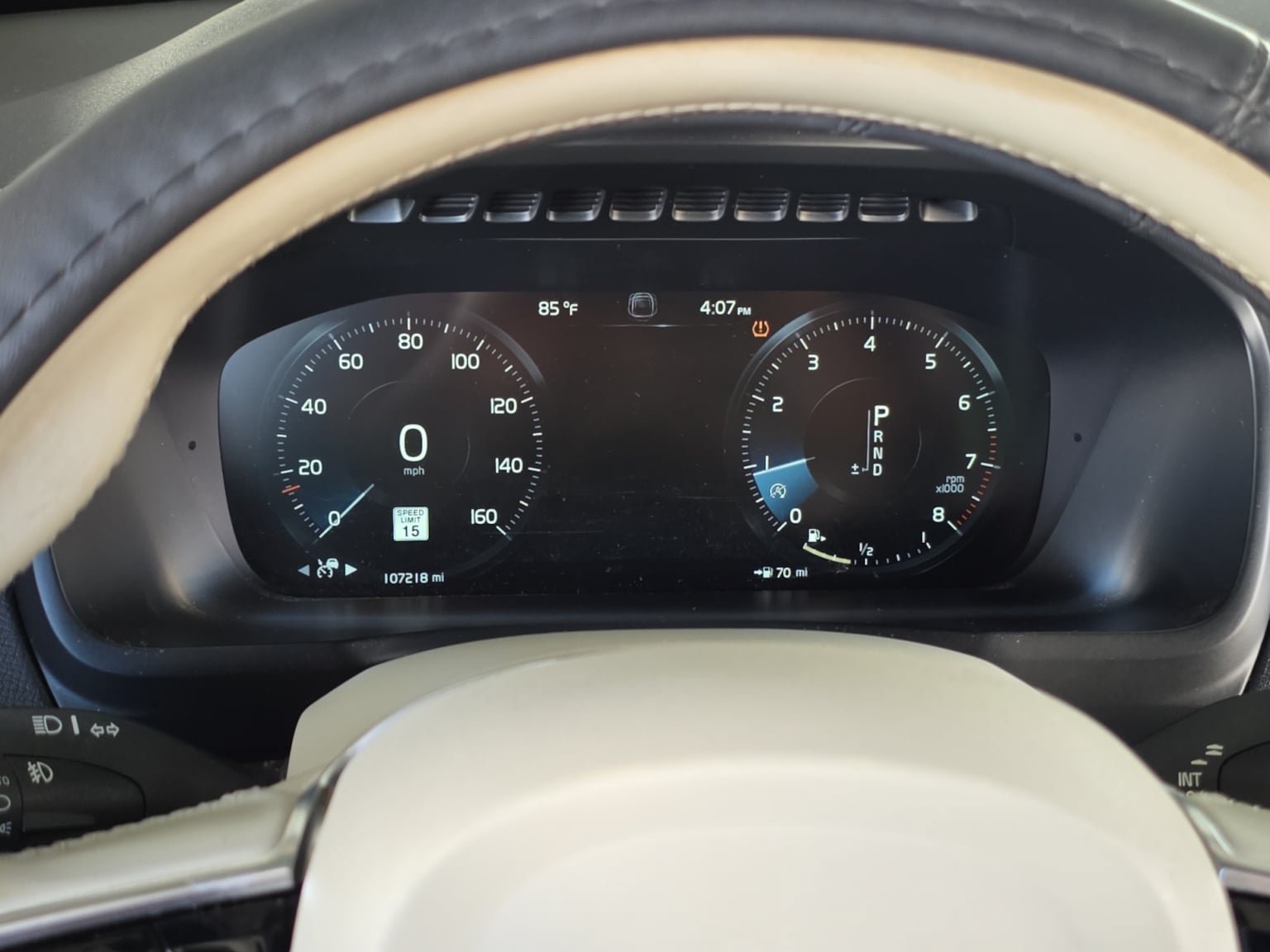 Used 2016 Volvo XC90 T6 Momentum AWD/4WD image 17