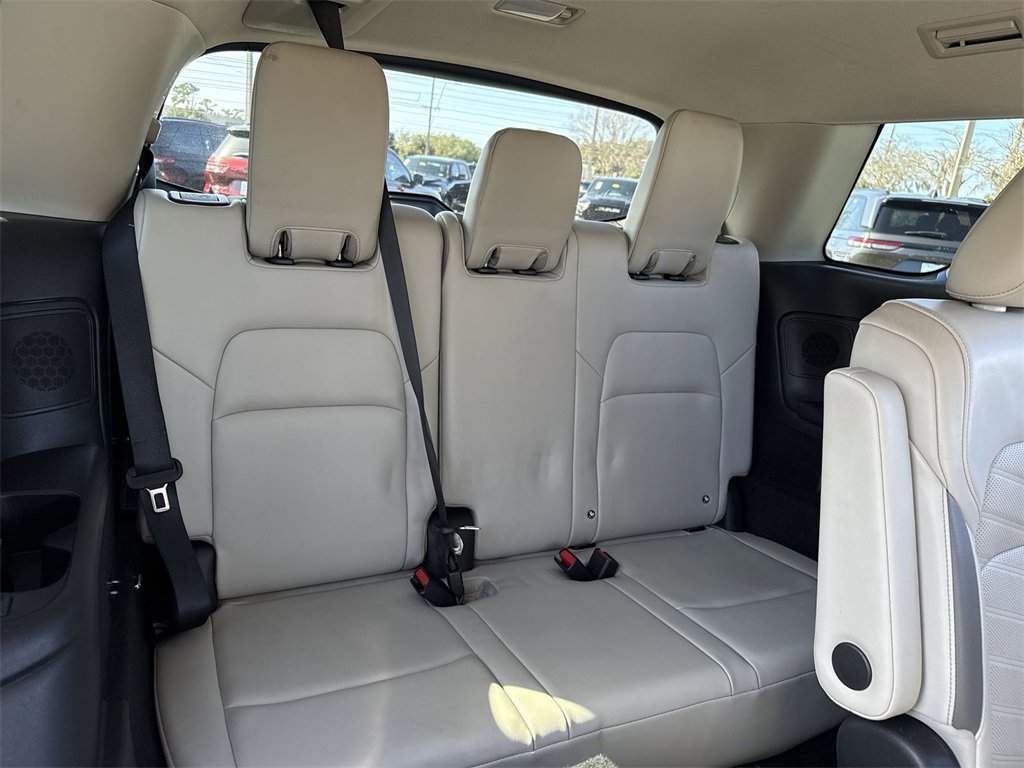 Used 2022 Nissan Pathfinder Platinum w/ Cargo Package image 19