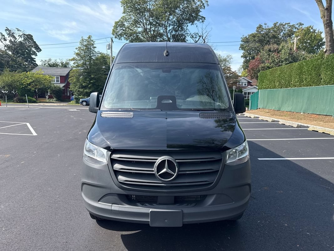 Used 2025 Mercedes-Benz Sprinter 2500 image 10