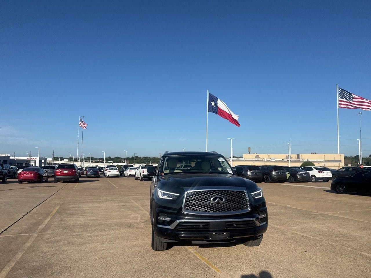 Used 2021 INFINITI QX80 Luxe w/ Cargo Package RWD image 4