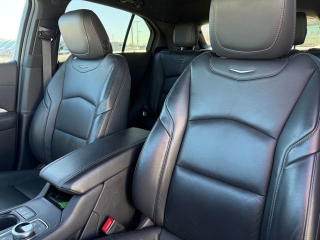 Used 2023 Cadillac XT4 Premium Luxury image 10