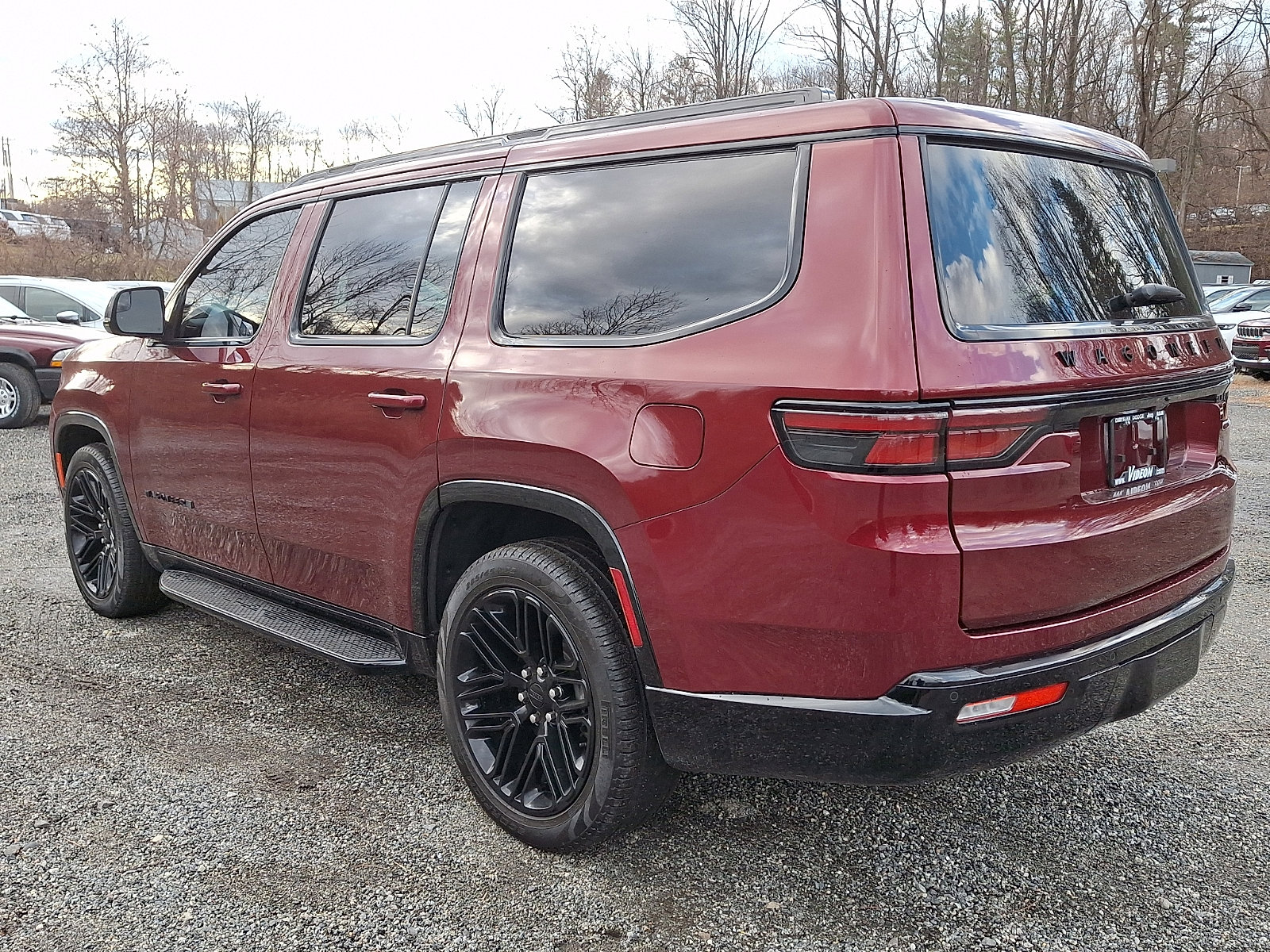 Used 2024 Jeep Wagoneer Series II image 4