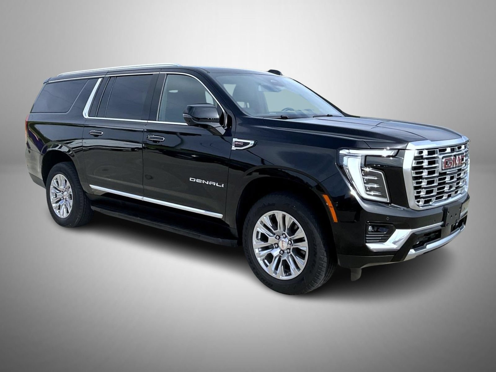 Used 2025 GMC Yukon XL Denali AWD/4WD image 3