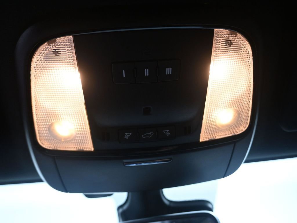 Used 2022 Dodge Durango GT image 11