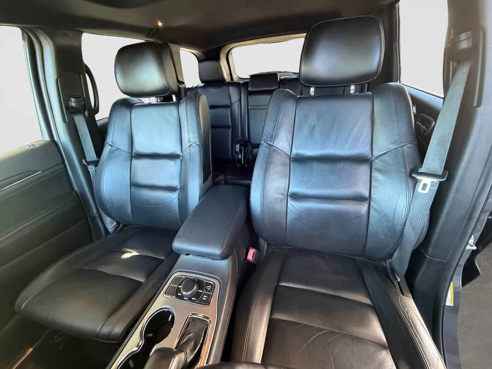 Used 2020 Jeep Grand Cherokee Limited AWD/4WD image 13