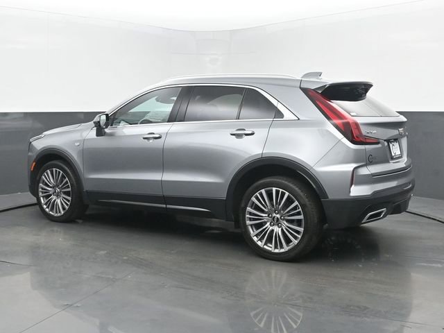 Used 2024 Cadillac XT4 Premium Luxury FWD image 3