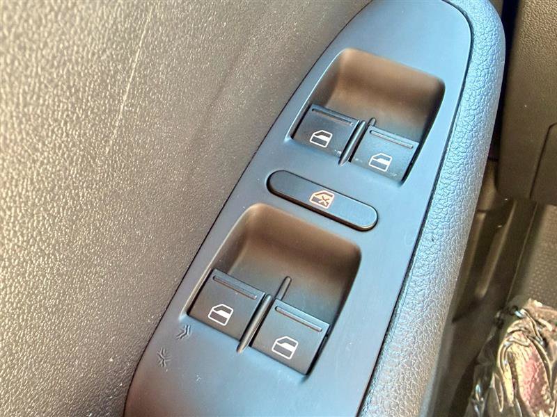 Used 2017 Volkswagen Jetta S w/ Jetta S Cold Weather Package FWD image 20