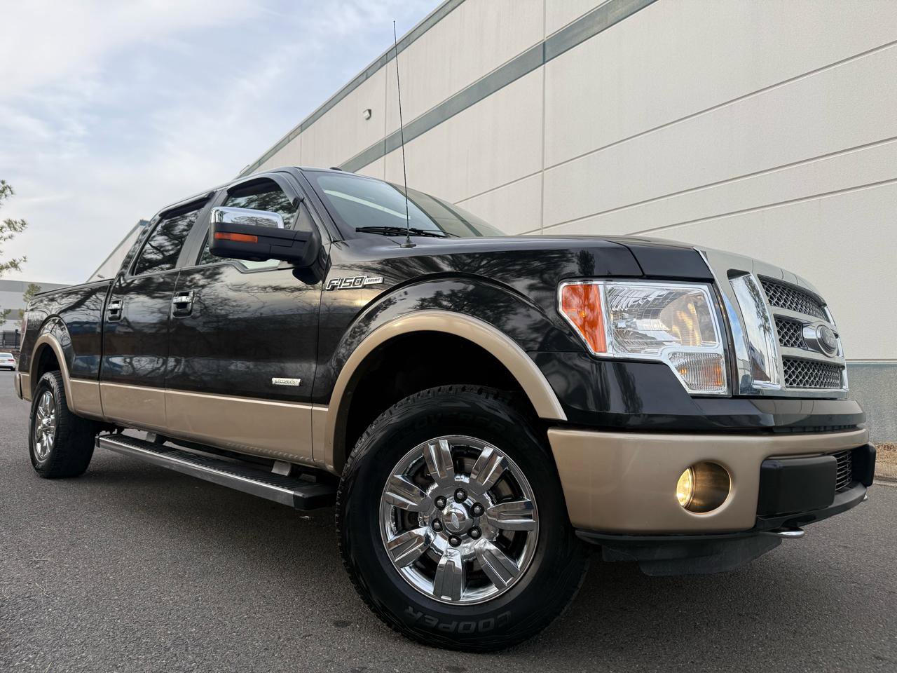 Used 2012 Ford F150 Lariat w/ Lariat Chrome Pkg image 6