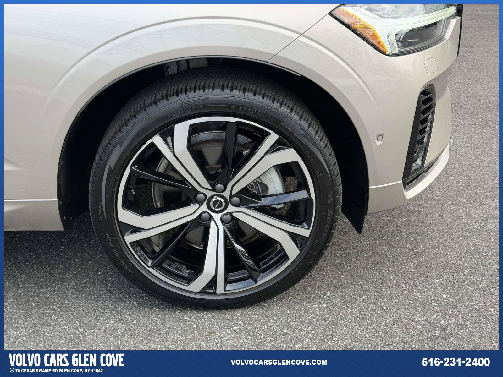 Used 2025 Volvo XC60 T8 Ultra w/ Protection Package Premier AWD/4WD image 10