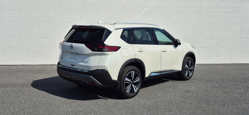 Used 2023 Nissan Rogue SL w/ SL Premium Package image 19