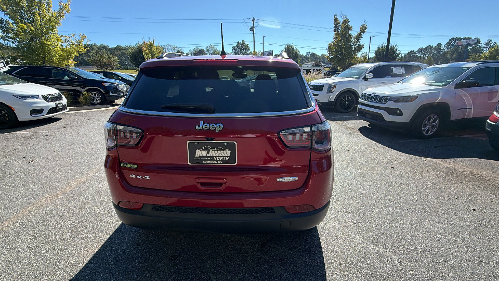 Used 2024 Jeep Compass Latitude AWD/4WD image 9
