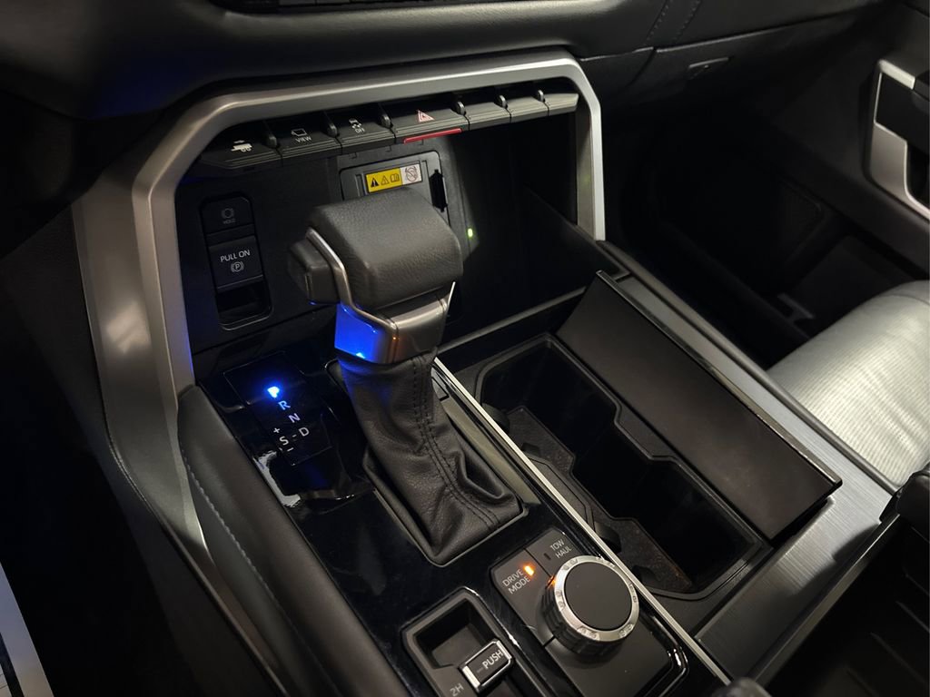 Used 2023 Toyota Sequoia Platinum image 40