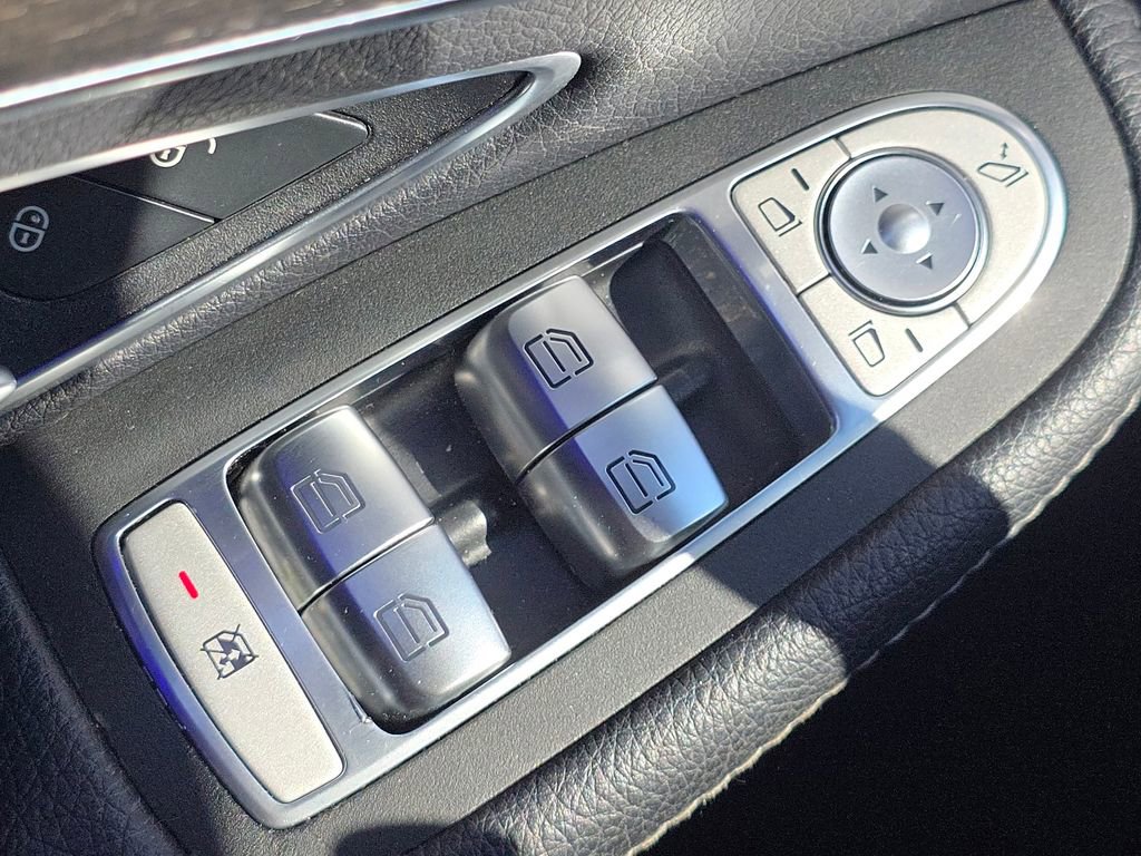 Used 2020 Mercedes-Benz C 300 4MATIC Sedan image 28