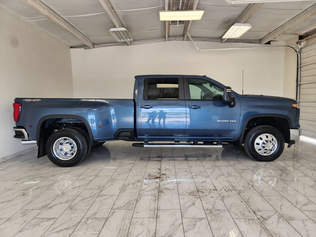 New 2026 Chevrolet Silverado 3500 LT AWD/4WD image 4