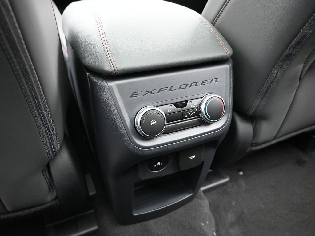 New 2025 Ford Explorer Active w/ Active Comfort Package image 26