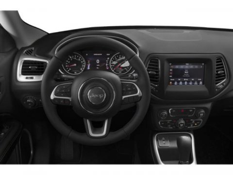 Used 2018 Jeep Compass Latitude w/ Popular Equipment Group FWD image 10