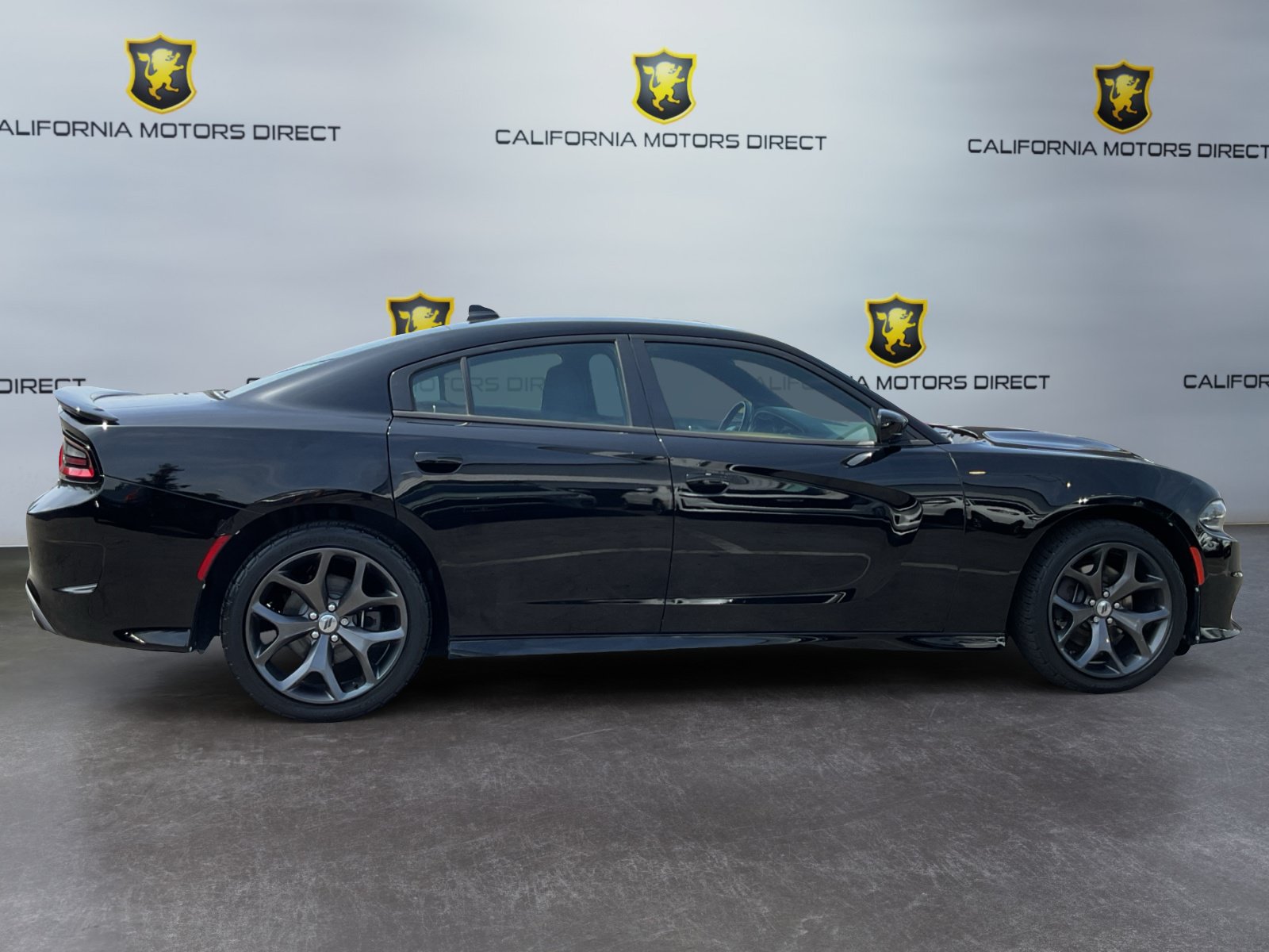 Used 2019 Dodge Charger GT w/ Cold Weather Package RWD image 4