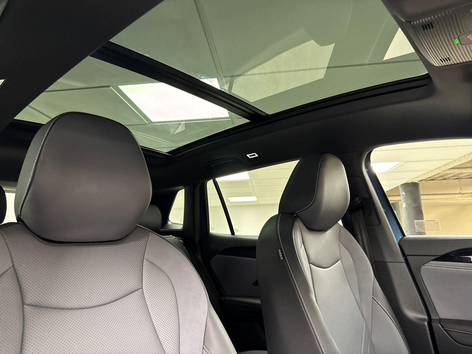 New 2026 Volkswagen Tiguan SE R-Line AWD/4WD image 16