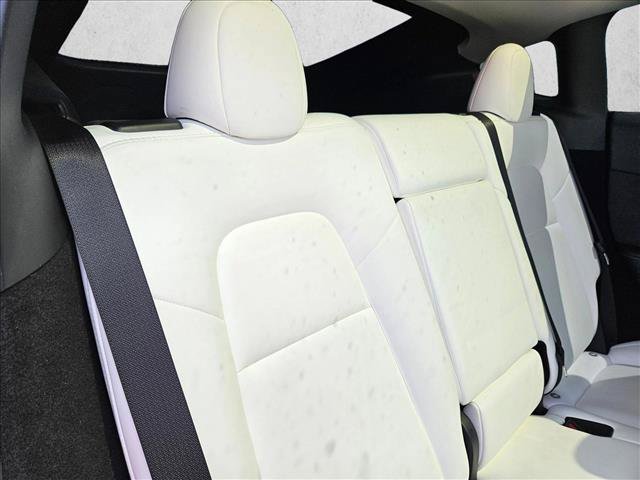 Used 2024 Tesla Model Y Long Range AWD/4WD image 12