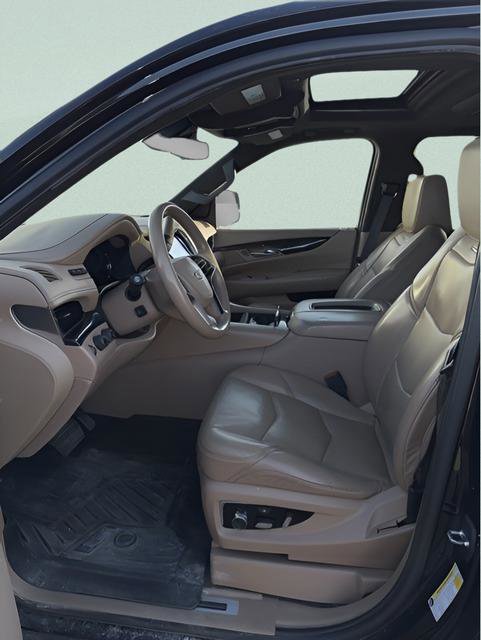 Used 2019 Cadillac Escalade ESV Platinum image 3
