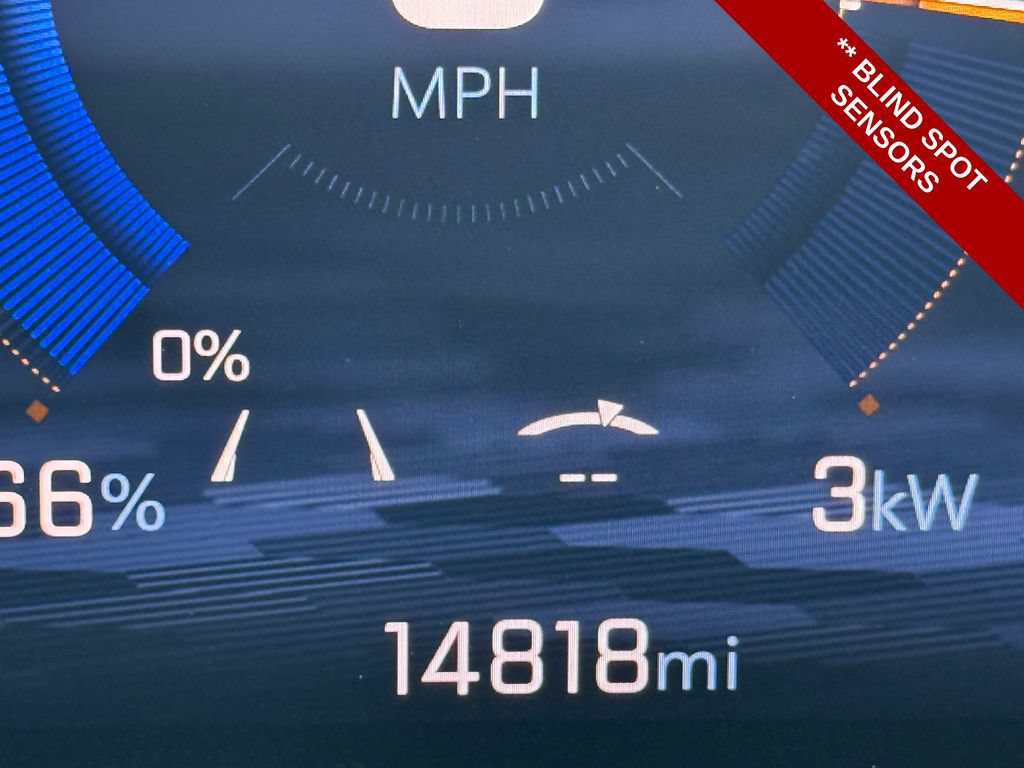 Used 2024 Chevrolet Equinox EV LT w/ LPO, All-Weather Mat Package FWD image 22