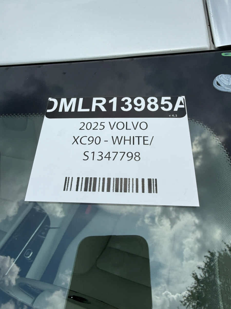 Used 2025 Volvo XC90 B5 Plus w/ Protection Package Premier AWD/4WD image 30