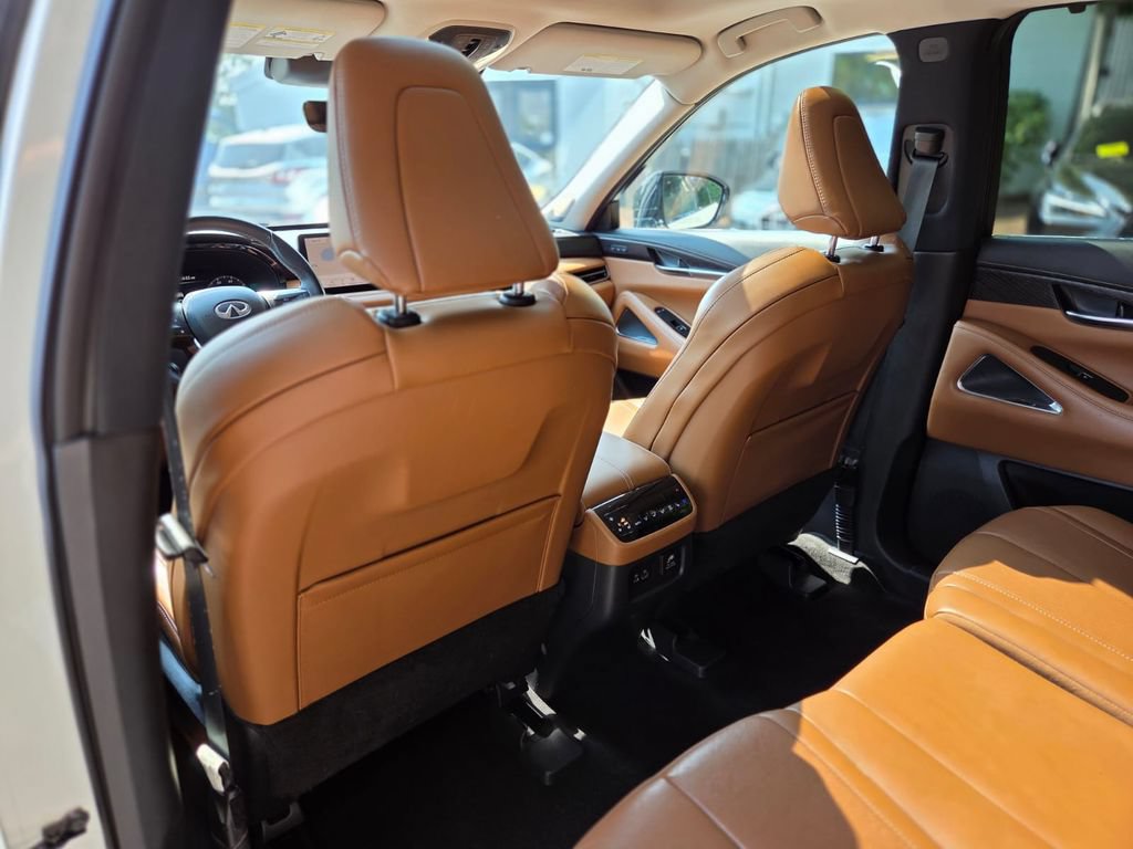 Used 2023 INFINITI QX60 Sensory w/ Cargo Package AWD/4WD image 21