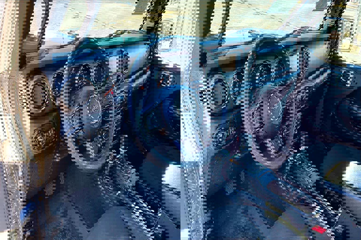 Used 2020 Jeep Wrangler Unlimited Sport image 18