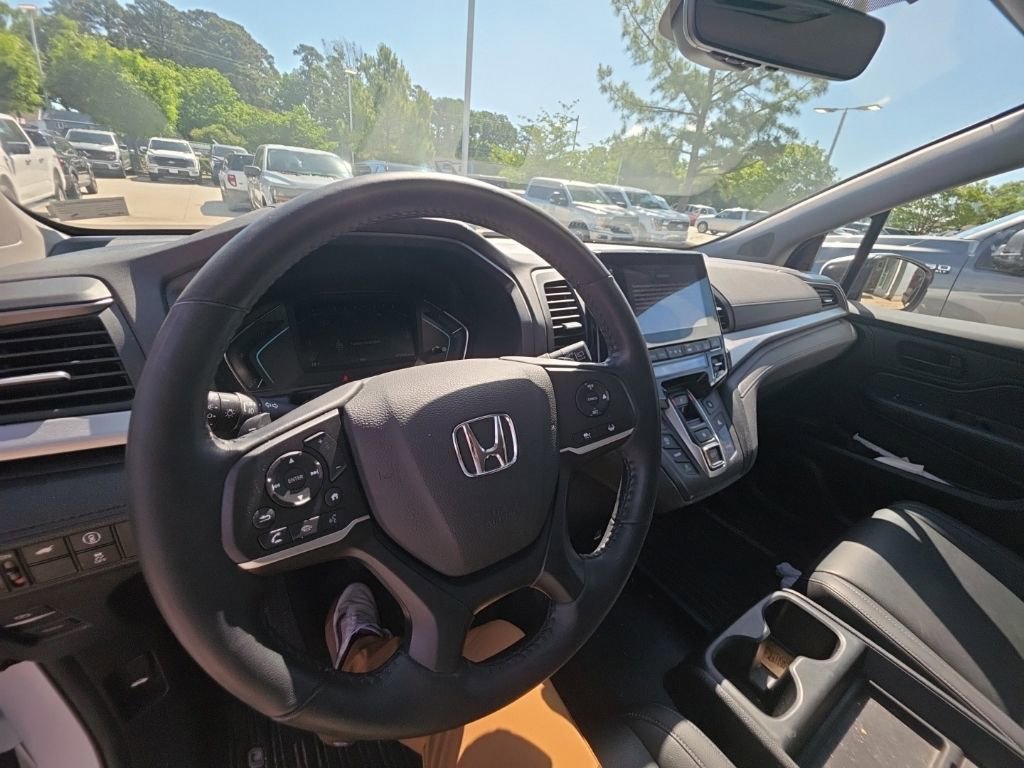 Used 2024 Honda Odyssey EX-L image 11