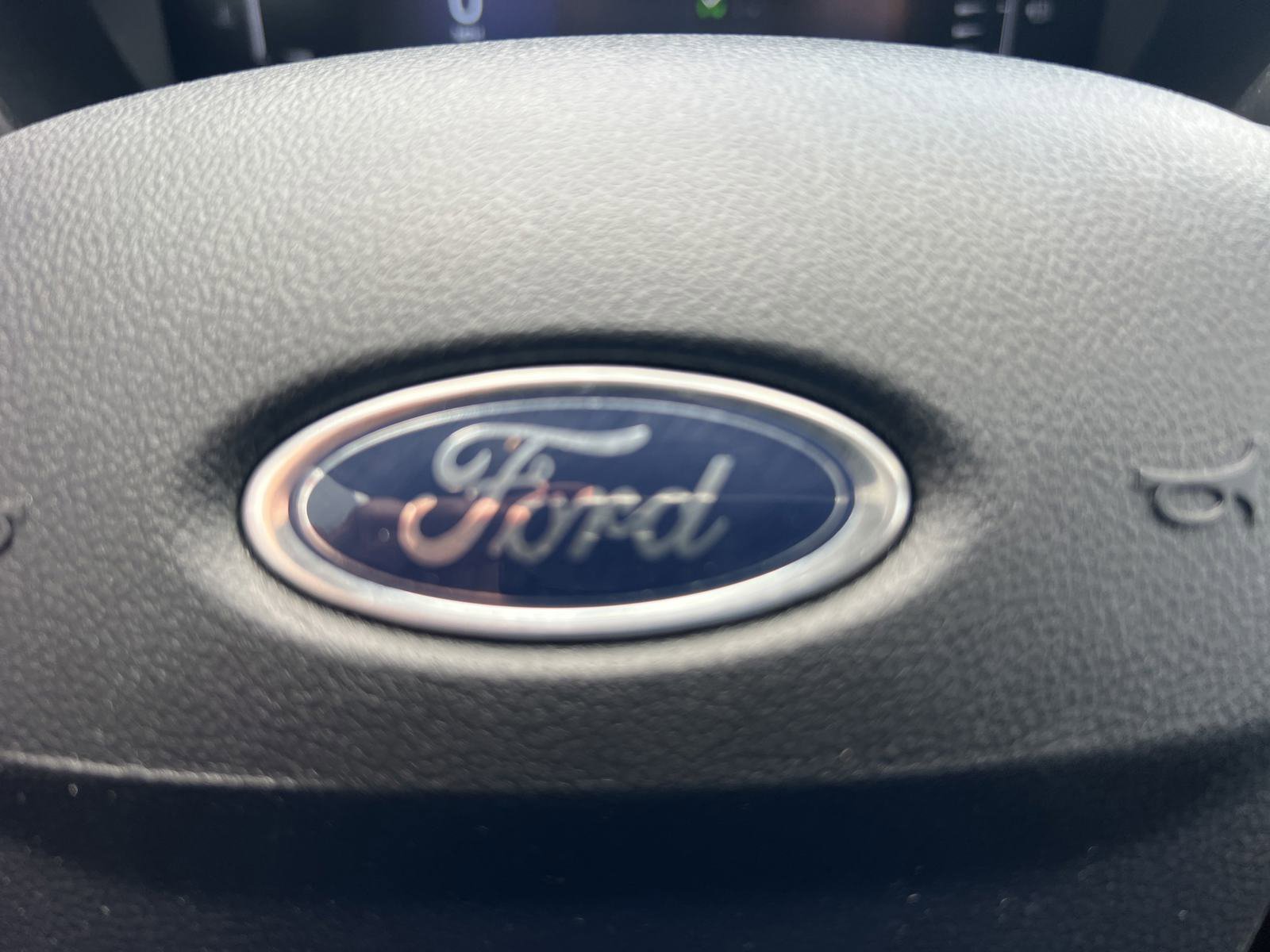 Used 2024 Ford Escape Active image 39
