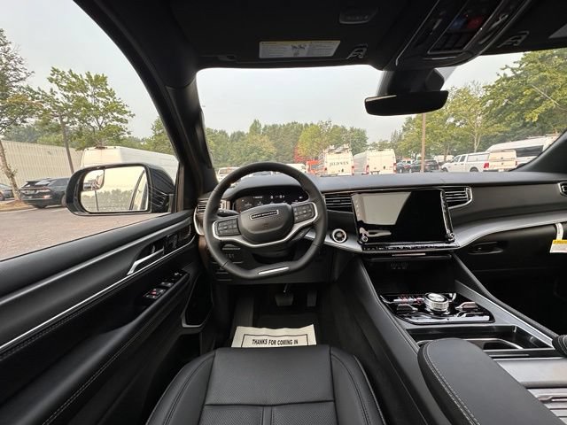 New 2026 Jeep Grand Wagoneer L Limited AWD/4WD image 15
