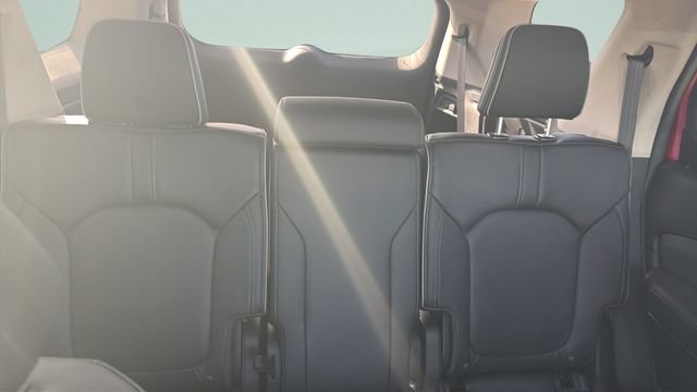 Certified 2025 Honda Pilot Elite image 30