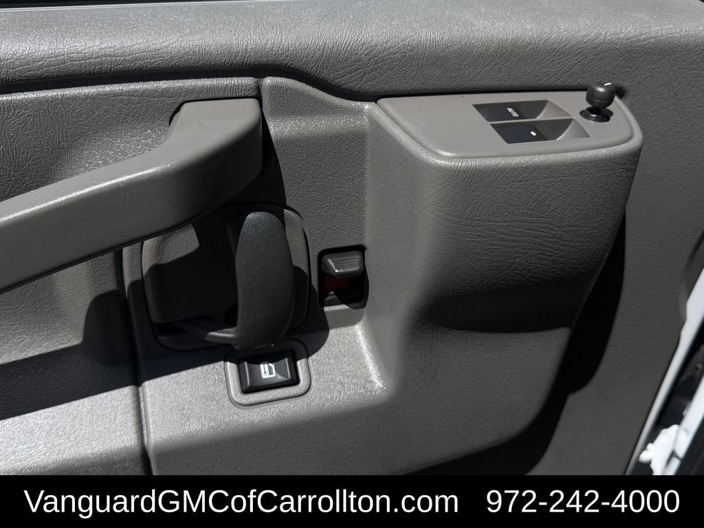 Used 2025 Chevrolet Express 3500 Extended w/ Driver Convenience Package RWD image 26